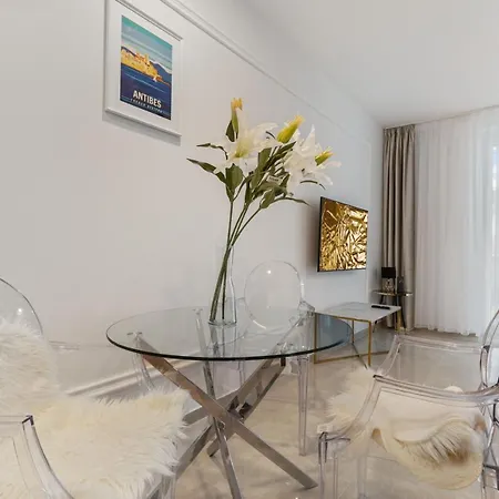 Lam Jegeho Alej - Jacuzzi - Free Parking Appartement