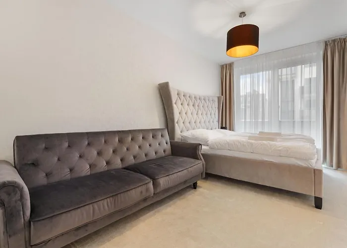 Lam Jegeho Alej - Jacuzzi - Free Parking Apartment